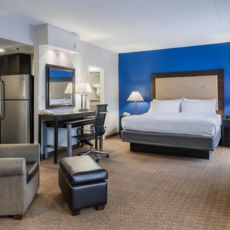 Holiday Inn Express & Suites Laurel Lakes By Ihg Экстерьер фото