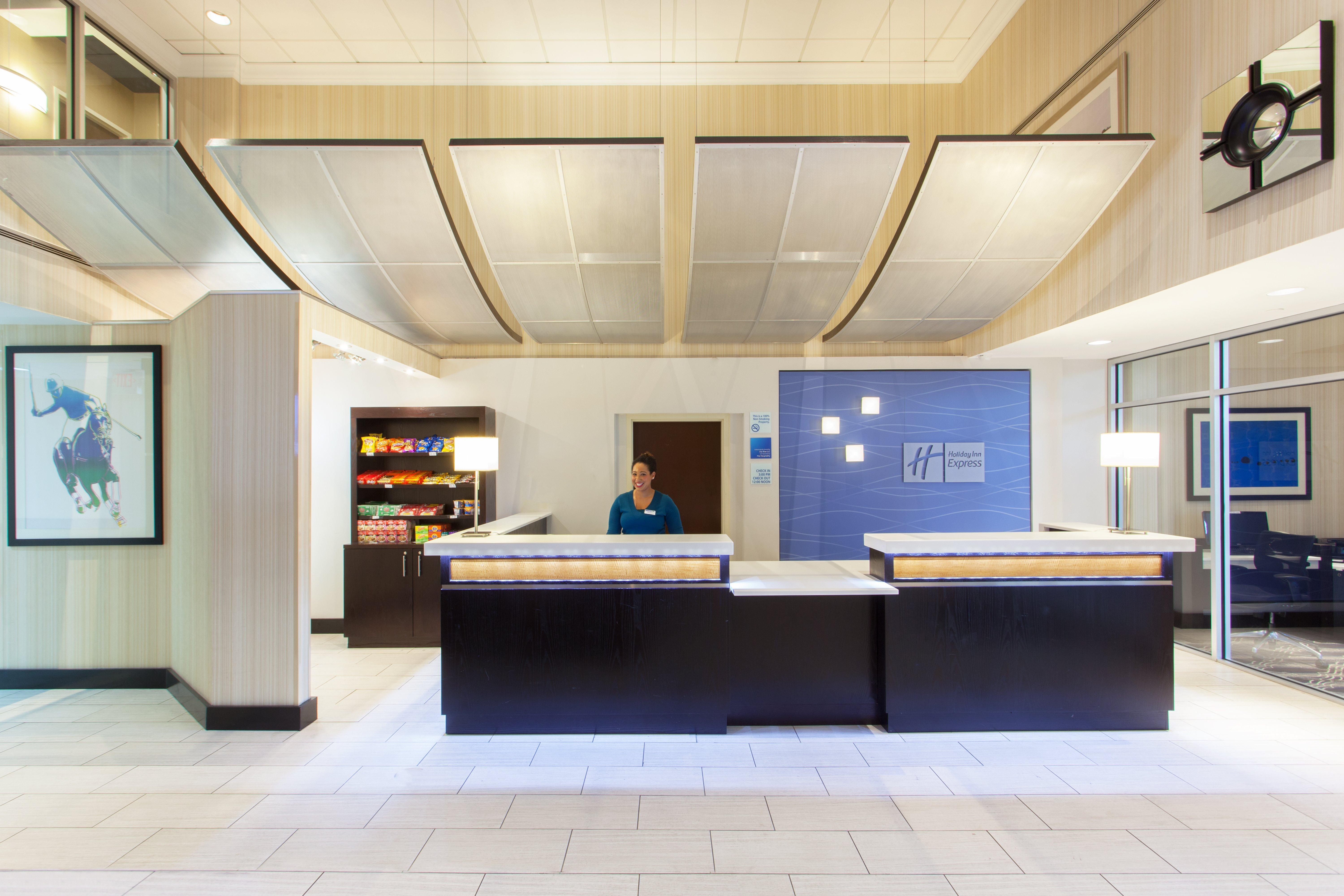 Holiday Inn Express & Suites Laurel Lakes By Ihg Экстерьер фото