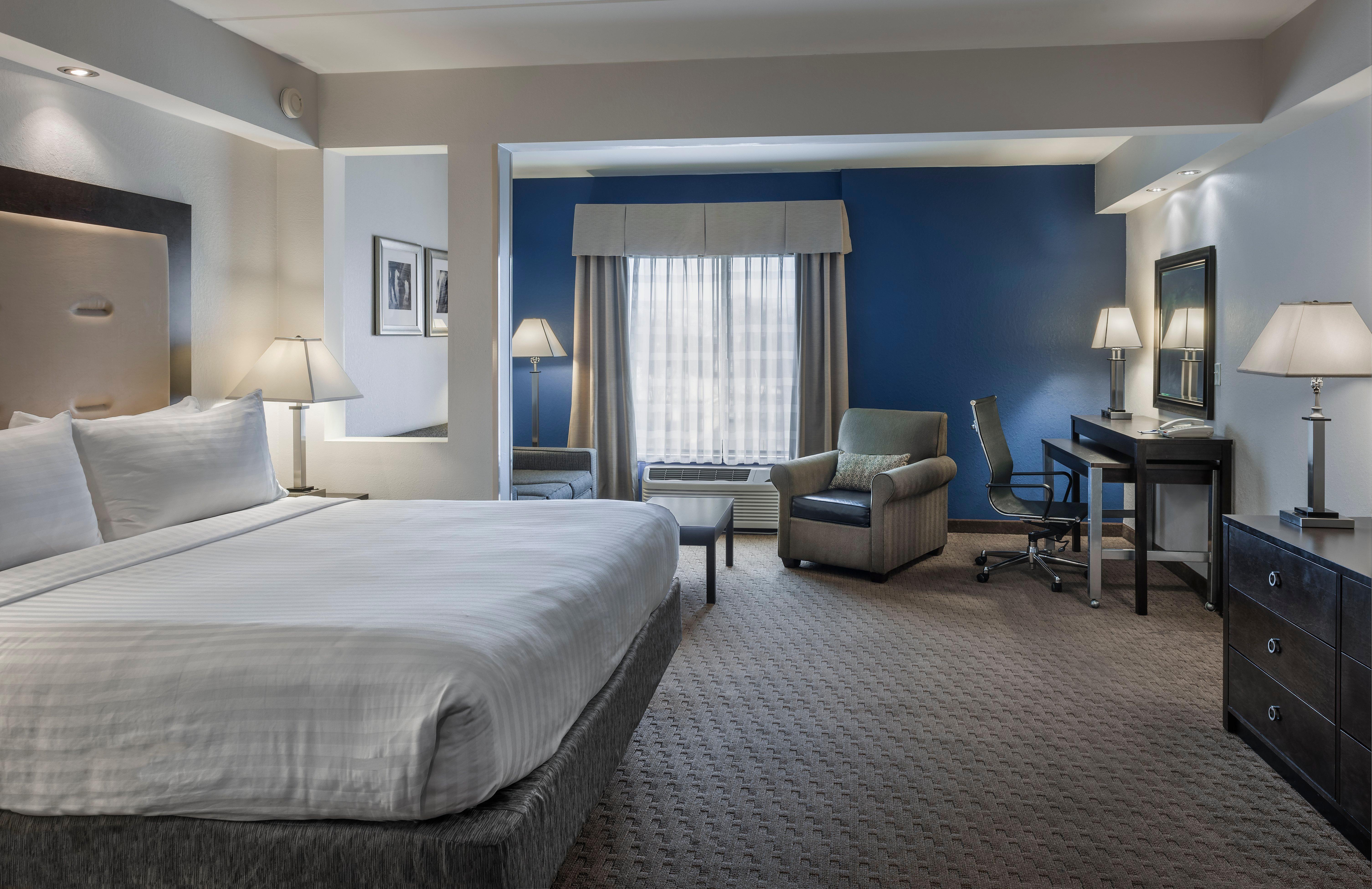 Holiday Inn Express & Suites Laurel Lakes By Ihg Экстерьер фото