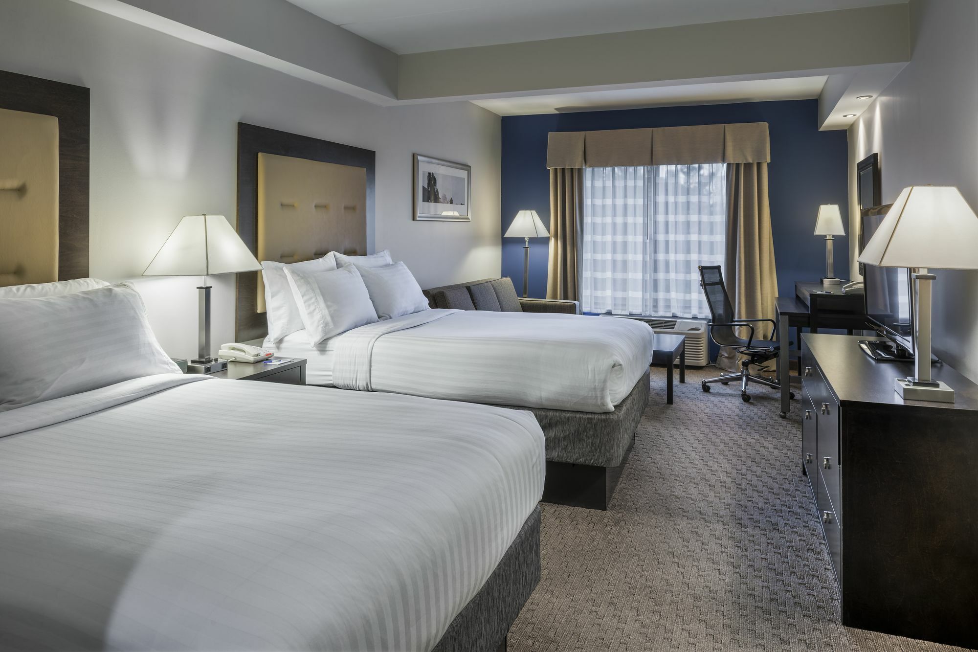 Holiday Inn Express & Suites Laurel Lakes By Ihg Экстерьер фото